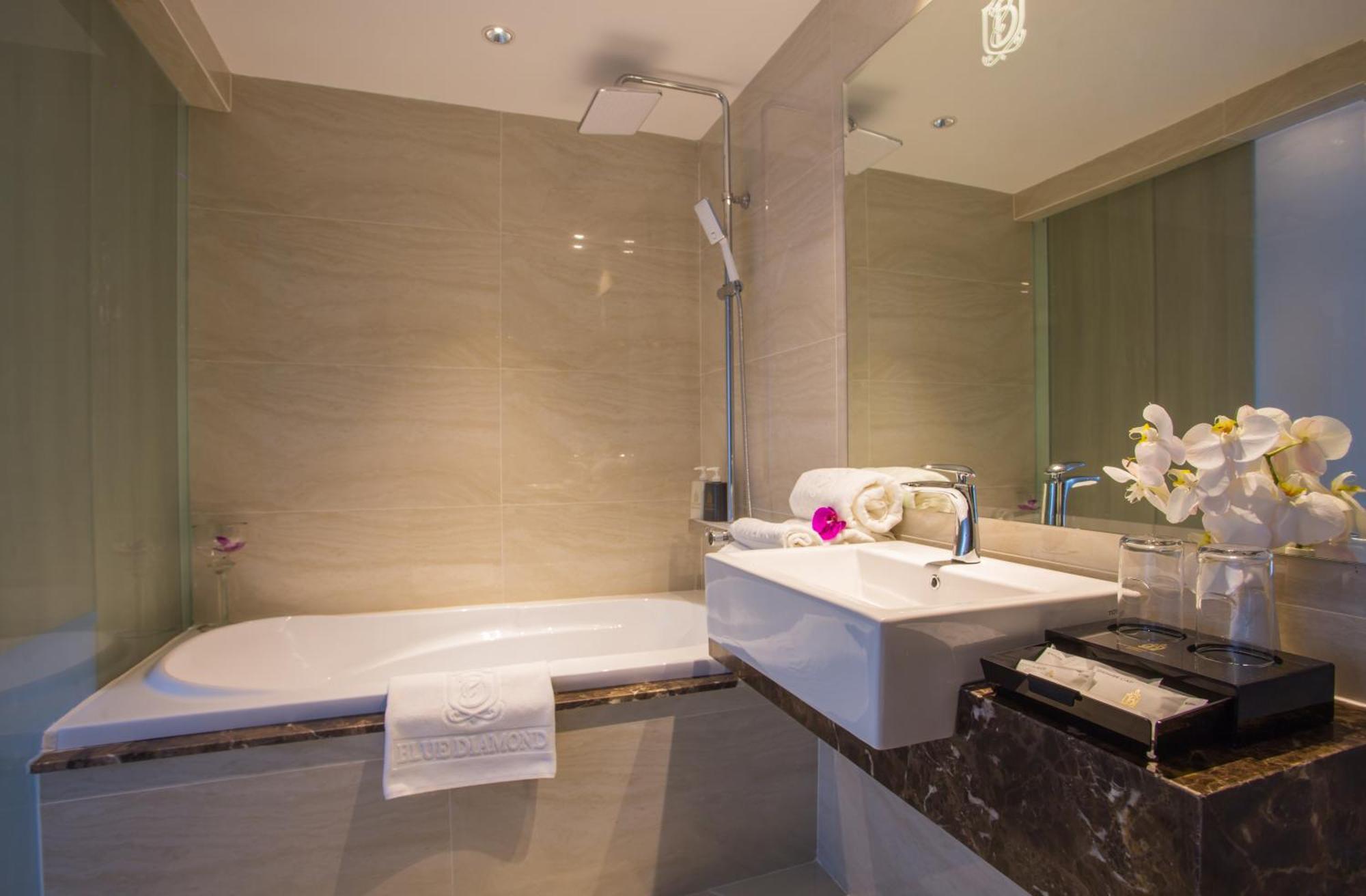 Nicecy Suite Hotel & Spa Hô Chi Minh-Ville Extérieur photo